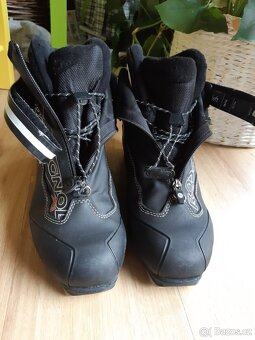 Prodám boty na běžky Rossignol X3, vel.45 - 2