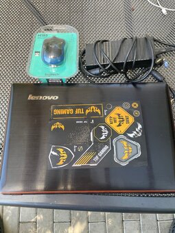 Herní Lenovo IdeaPad Y570 - 2