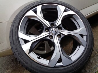 škoda Octavia IV 19 alu kola 5x112 nové - 2
