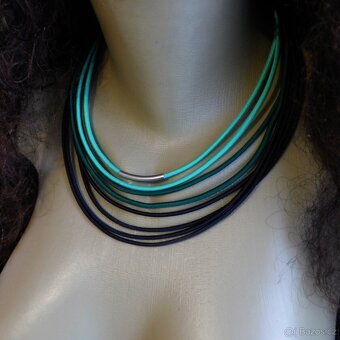 Náhrdelník - černá a zelená - 2