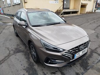 Hyundai i30 kombi - v záruce - 2