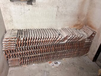 Staré střešní tašky, křidlice - 2