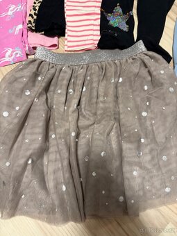 Směs oblečení velikost 122/125 - 2