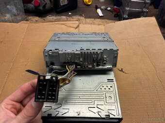 Prodám tyto dvě autorádia - 2