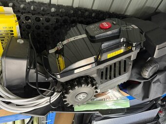 roboticka sekacka na travnik Robotic mower ZCS TECHline - 2