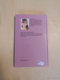 Ivona Březinová: VĚRA, NIKA A SEDM BABIČEK (1997) - 2