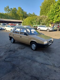 ŠKODA FAVORIT 136L ORIGINÁLNÍ STAV KRASAVEC - 2