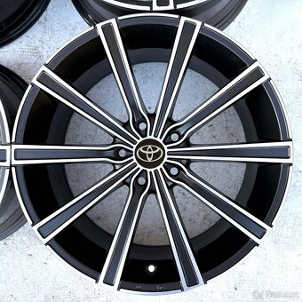 ALU TOYOTA COROLLA CAMRY YARIS 18" 5X114,3 - 2