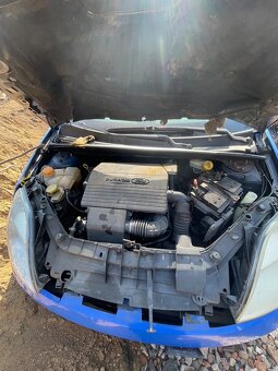 Prodám veškeré náhradní díly Ford Fiesta 1.3 44kw, Rok 2003 - 2