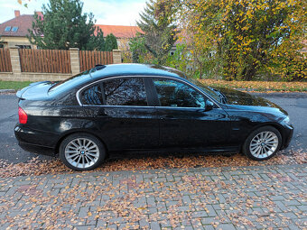 BMW 3 ŘADA E90 320I - 2