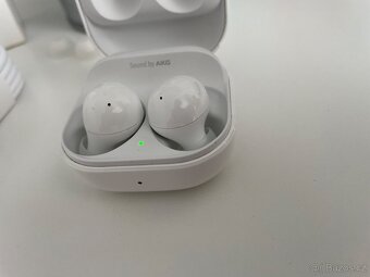 Bezdrátová sluchátka Samsung Galaxy Buds 2 - 2