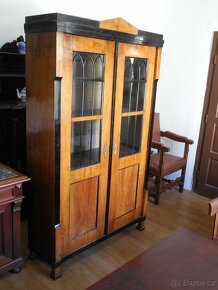 Knihovna biedermeier - 2