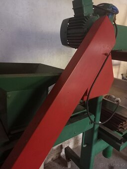 Prodám hydraulický plachetkový lis na ovoceVoran - 2