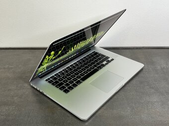 MacBook Pro Retina 15" 2012 i7 / 8GB / 256GB - DPH - 2