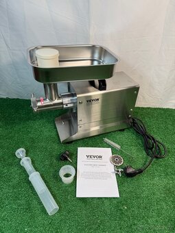 Nový elektrický mlýnek na maso 300W - 2