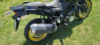 Suzuki V-Strom 1050 DL - 2