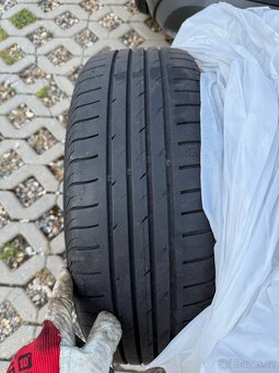 4x letní pneu vč. plechových disků 185/60 R15 - 2