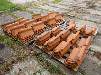 Střešní tašky nové TONDACH JIRČANKA 23 , krajové pravé, levé - 2