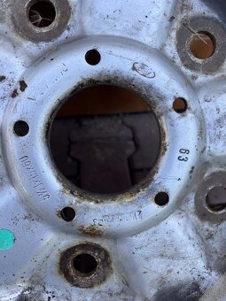 2ks kompletní pneu Barum 215/70R15 C 95V - 2