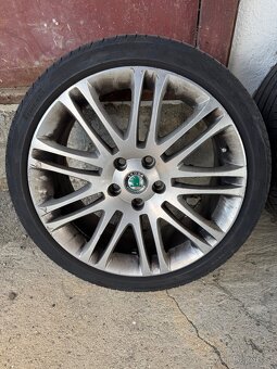 Alu kola originál Škoda Superb II 18R - 2