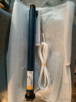 Somfy Oximo 50 RTS 6/17 bezdrátový roletový motor - 2