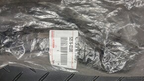 Toyota Kia Mercedes - smerovka pant panty drzak naraznik - 2