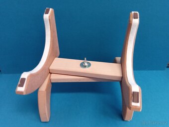 STOJÁNEK NA PALIČKOVÁNÍ - CESTOVNÍ - 2