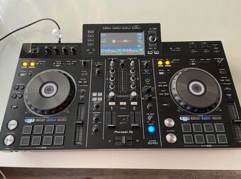 Pioneer XDJ RX-2 + UDG Case + Decksaver - 2
