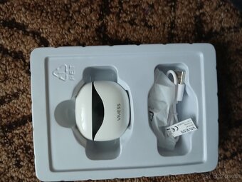 Prodám bezdrátové sluchátka vivess - 2