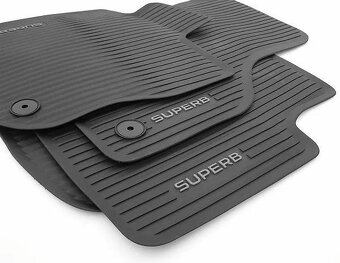 Gumové autokoberce Škoda Superb IV (od roku 2023>) - 2