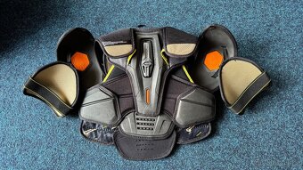 BAZAR-HRÁČSKÉ HOKEJOVÉ CHRÁNIČE RAMEN CCM TACKS AS-V PRO SR. - 2