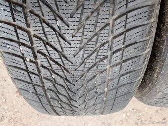 255/45/19 104v Goodyear - zimní pneu 2ks - 2