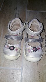 Střevíčky v. 22 - 2