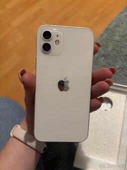 iPhone 12 64 GB – bílý, TOP stav - 2