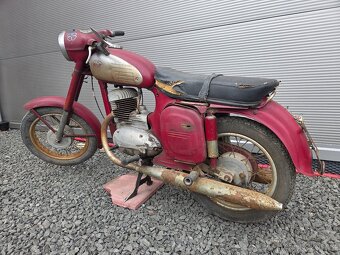 Jawa 250 panelka s doklady - 2