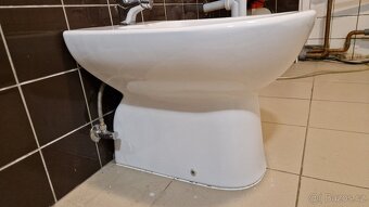 Prodám bidet JIKA s baterií Pecha - 2
