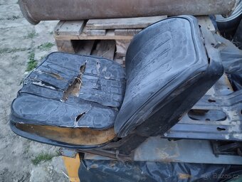 Sedák Zetor, sedačka Zetor, - 2