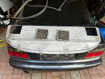 Kryt zadní části za sedačkami bmw e36 coupe - 2