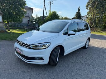 Touran 2.0 tdi 110 kw highline navi led pano kamera - 2
