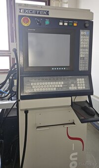 Elektroerozivní drátová řezačka EXCETEK V650 - 2