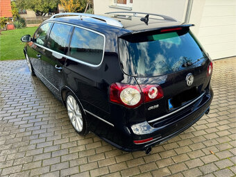 Volkswagen Passat R36 3.6 V6 220kW - 2