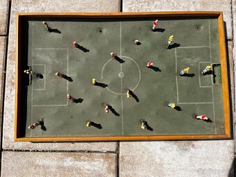 Stary retro fotbálek - 2