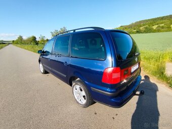 VW Sharan 1.9 TDI 7 mist - 2