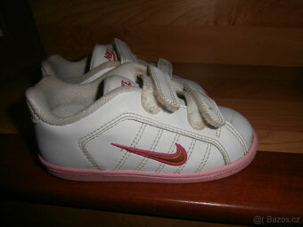 Botasky vel.25 (Nike) a 27 (F and F), vn. stélka 15,2cm+18cm - 2