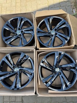 ORIGINÁL Alu Volkswagen VALENCIA R19, 5x112 - TOP STAV - 2