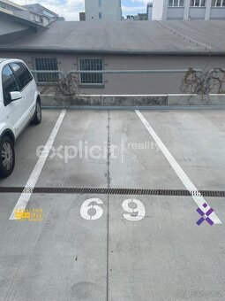 Pronájem garážové stání, 12 m2 - Zlín, ev.č. 02276 - 2