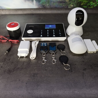 WiFi GSM alarm TUYA (český jazyk) s WiFi kamerou - 2