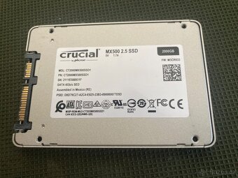 P: SATA SSD Crucial MX500 - 2 TB - 2