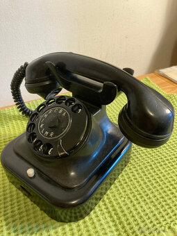 Starožitný telefon - 2
