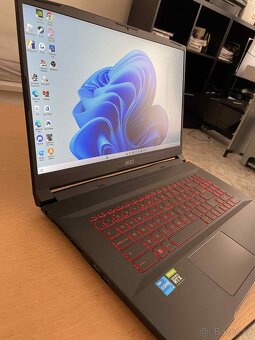 MSI Katana GF76 11UC - VÝBORNÝ STAV, Herní notebook - 2
